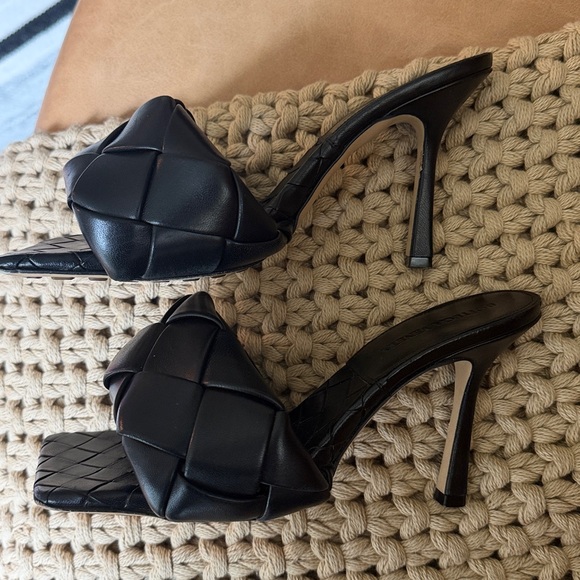 Bottega Lido Intrecciato Leather Mule Heels - Picture 3 of 7